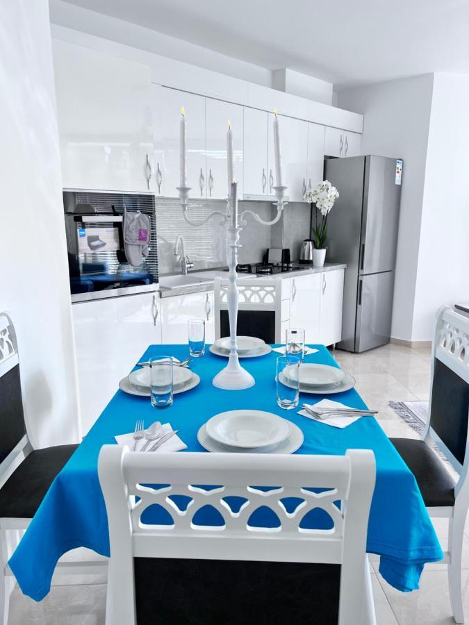 White Luxury *